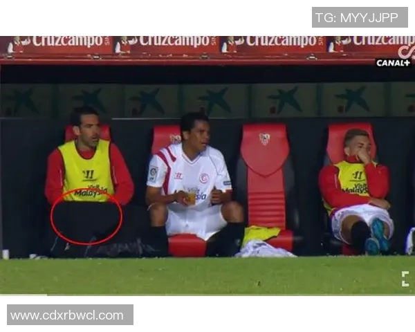 足球巨星场外囧态大集合爆笑瞬间曝光令人捧腹不止